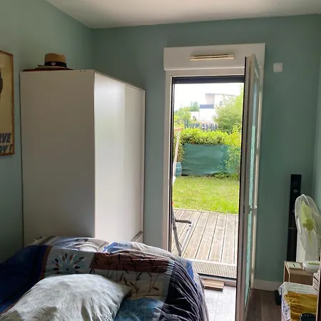 Deux Pieces Avec Jardin Et Pk Apartment *